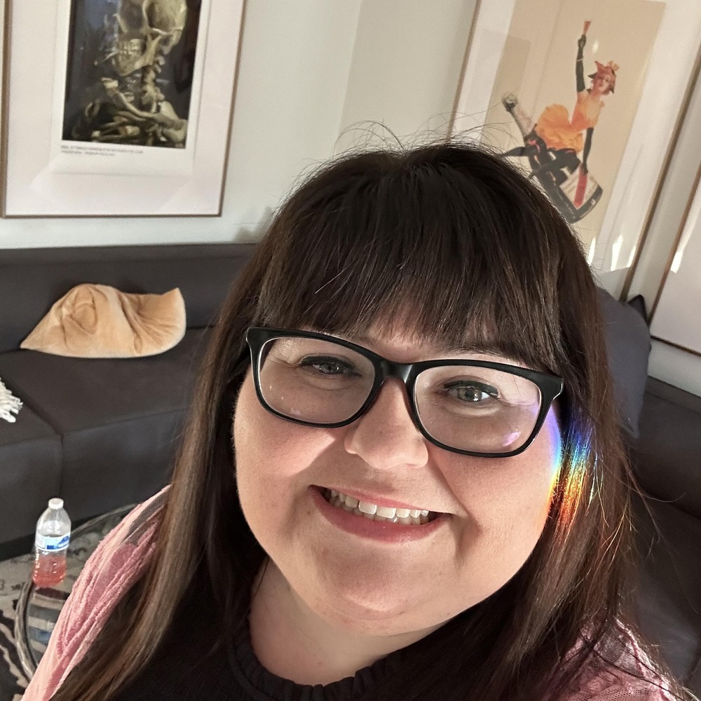 Meet your Posher, Gena